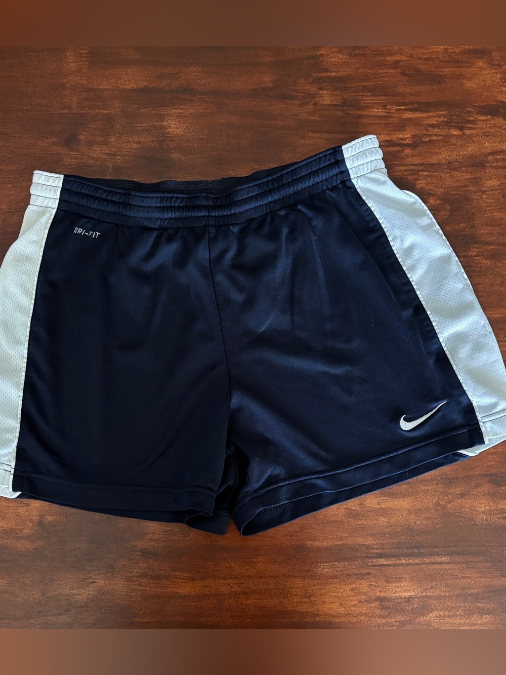 Nike Black Athletic Shorts Women’s Medium Drawstring